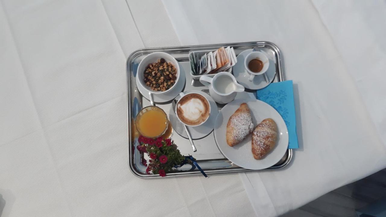 Hotel Calypso Pontecagnano Dış mekan fotoğraf