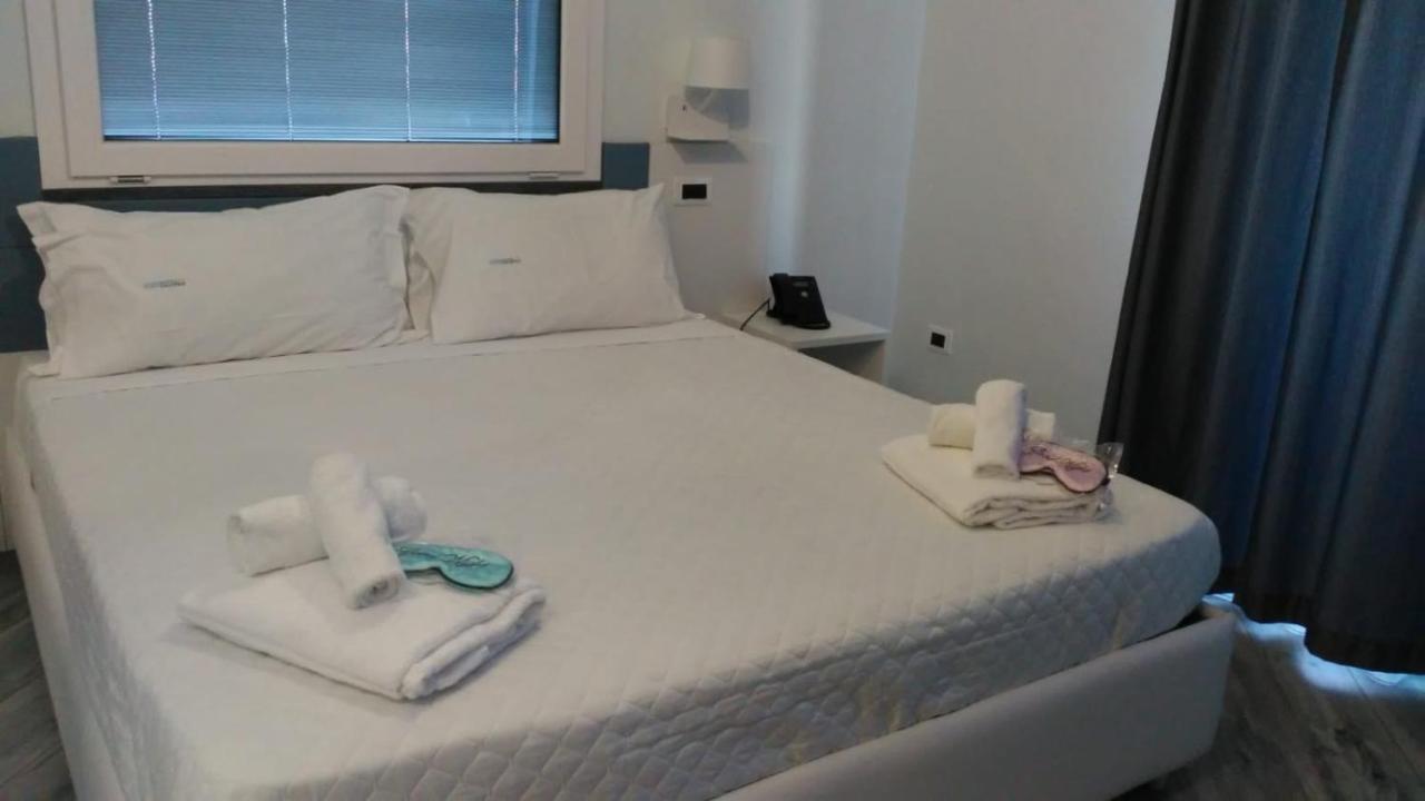 Hotel Calypso Pontecagnano Dış mekan fotoğraf