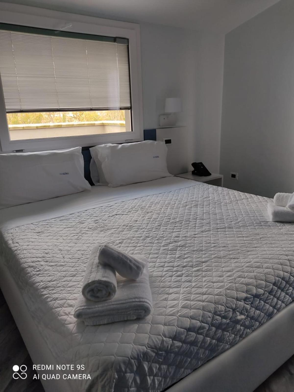Hotel Calypso Pontecagnano Dış mekan fotoğraf